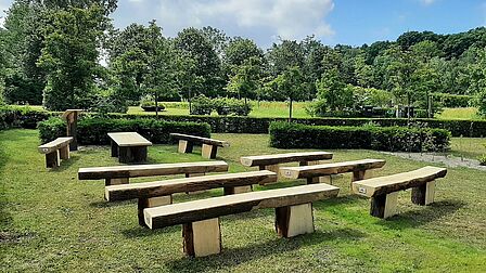 Buitenaula op natuurbegraafplaats Onderlangs